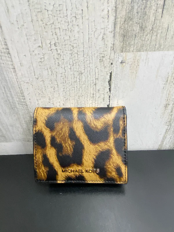 Wallet Designer By Michael Kors  Size: Small